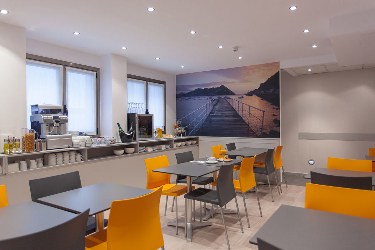 Hotel & Suites Arrizul Gros Сан-Себастьян Ресторан фото